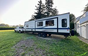 2021 Springdale 285TL RV rental photo 1