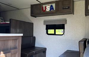 2021 Dutchmen RV Coleman Lantern LT Series 17B RV rental photo 6