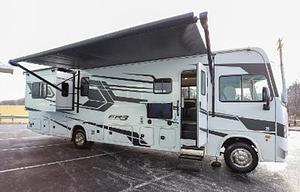 2022 FR3 34DS RV rental photo 4