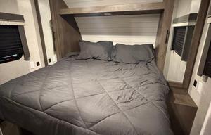 2021 Salem Cruise Lite T241BHXL RV rental photo 11