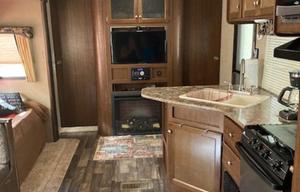 2016 Keystone RV Hideout 27DBS KID/PET Friendly