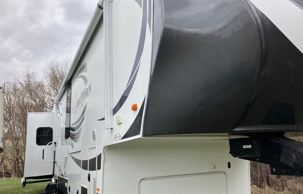 2014 Heartland Bighorn 3585RL