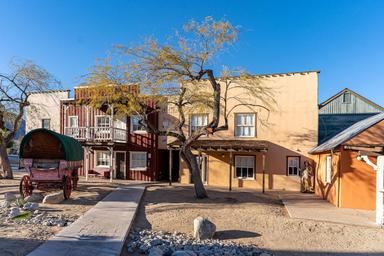 Palm Canyon Hotel & RV Resort