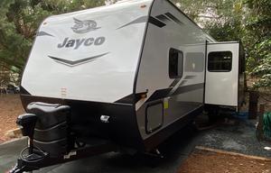 Impressive Family favorite RV! 3 slides 3 TV’s