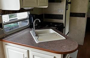2007 Keystone RV Out Back Sydney Edition 31QRS