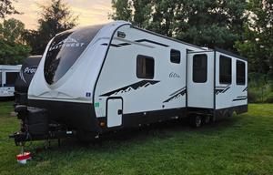 Fireside "Far Lux" 2021 East to West Alta 2850KRL