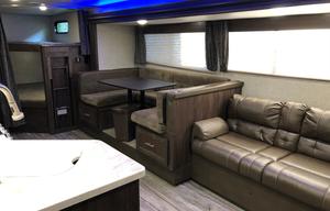 2019 Forest river Cherokee grey wolf 26dbh