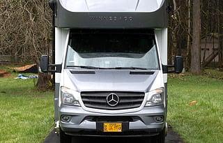 2019 Winnebago Navion 24J
