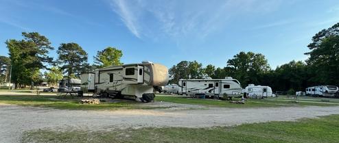 Kampers Lodge Campground