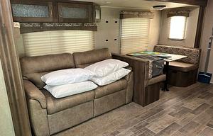 Wanderer-For Couples Who Love to Travel in Comfort