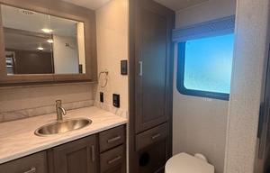 RIVIERA COACH