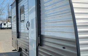 2024 Coleman Lantern 17b RV rental photo 3