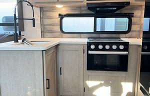 **2024 RV Rental – Your Home on Wheels!**