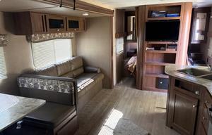 2018 Dutchmen RV Coleman Lantern Series 263BH RV rental photo 5