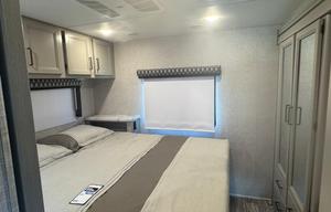 2025 Thor Motor Coach Geneva 31VT