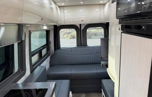 Luxury 2022 Pleasure-Way Plateau FL