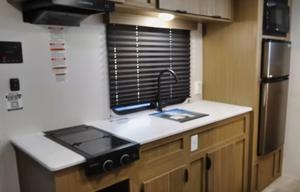 2025 Evo 175bh RV rental photo 15