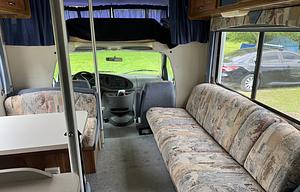 Tom & Sparkle Dog’s RV Rental!