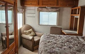 2005 Gulf Stream RV Sun Voyager - Gas 34B