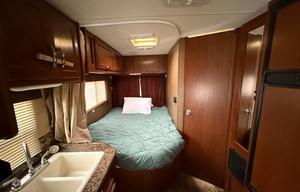 2015 Thor Motor Coach Freedom Elite 23H