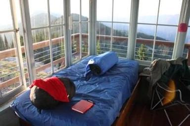 LITTLE GUARD LOOKOUT