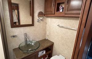 2015 Forest River RV Georgetown XL 352QSF RV rental photo 15