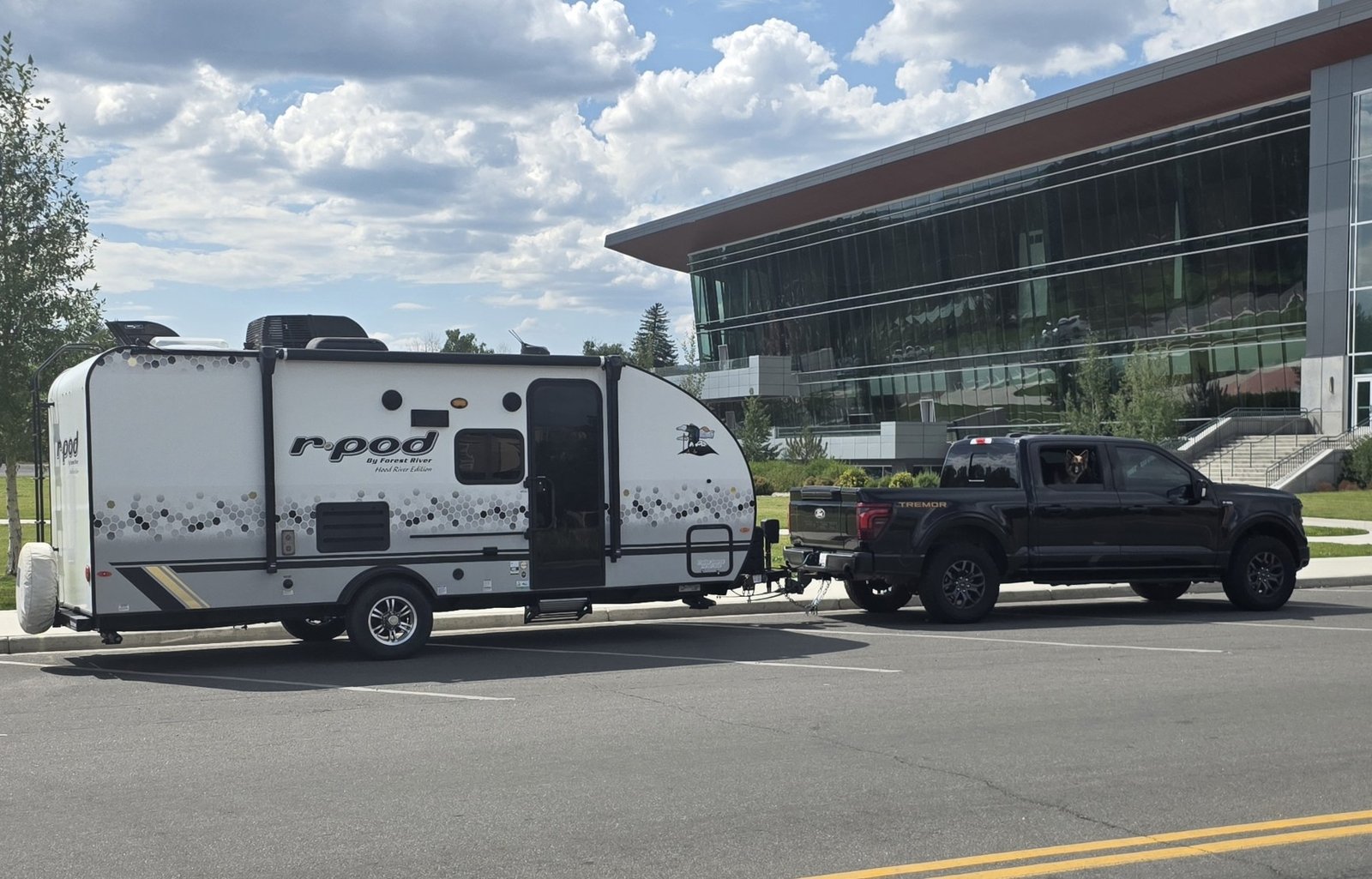Rosie the R-Pod | Pet Friendly | Delivery/Setup