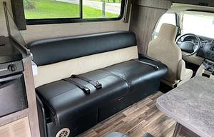 2016 Winnebago Minnie Winnie 25B