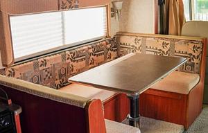 "PET FRIENDLY" Inniss Highway Haven