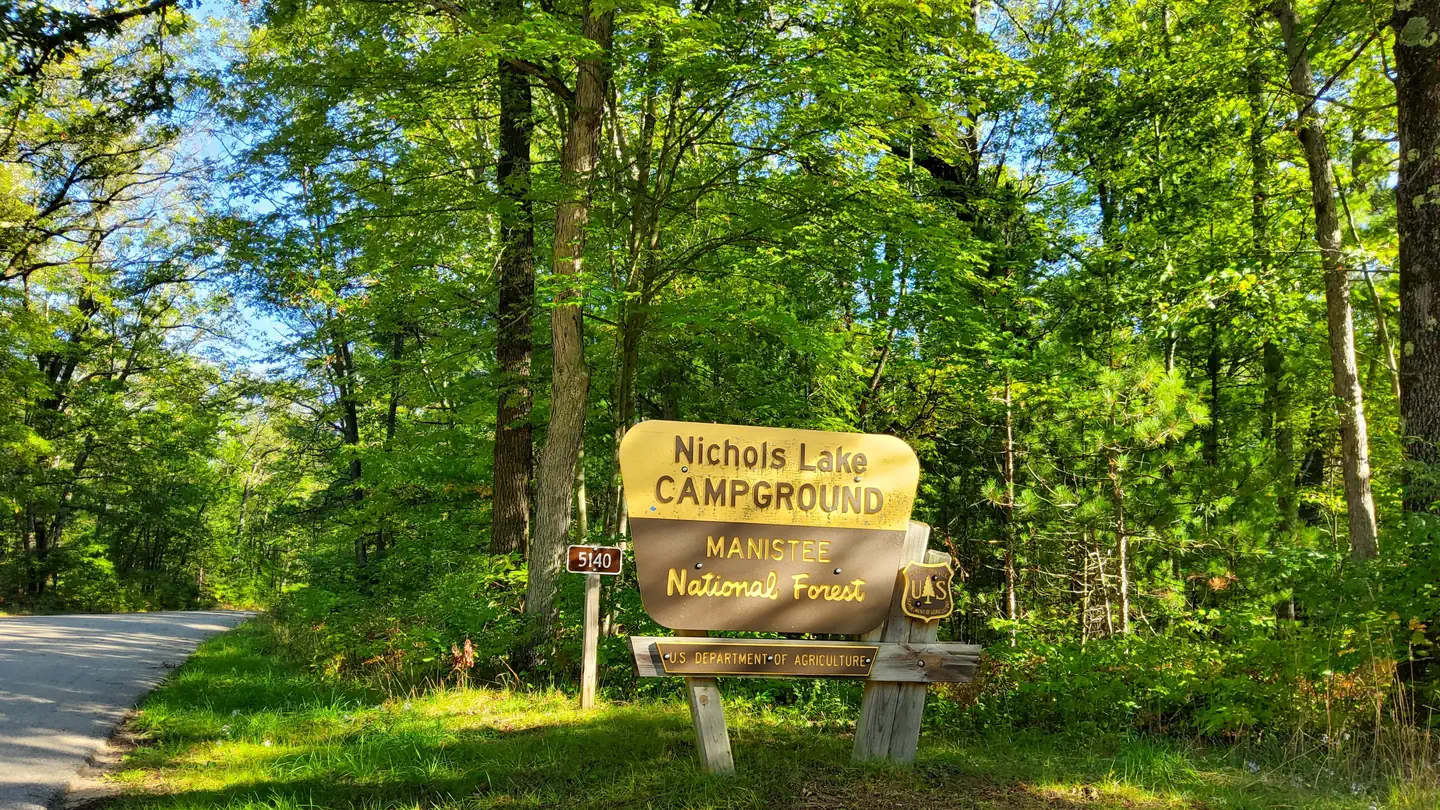 Nichols Lake South Campground