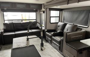 2021 Dutchmen RV Kodiak Ultra-Lite 313RLSL RV rental photo 4