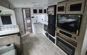 Solaire BRAND New 3 bedroom HIDDEN PANTRY Sleeps8