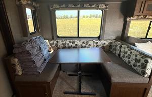 Dreamin RV - Large Camper Ready for Adventures