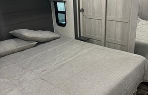 2023 Keystone RV Fuzion 379 RV rental photo 5