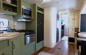 2016 Catalina Couchmen Rv aka Hooked on Fun