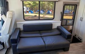 A04 - 10 Person w/ Bunk - The RV Rental Factory