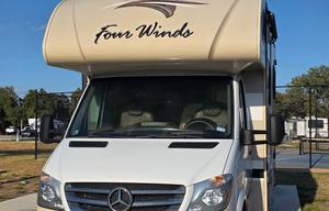 Meet "Lucy" 2018 Thor Four Winds SMTX1826