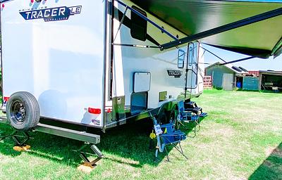 The Gambler 2022 Prime Time RV Tracer 235BH