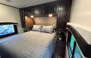 Smoky Mountain Family Bunkhouse-Sleeps 8-Delivery