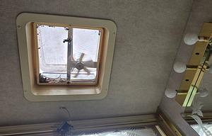 Big Booty Betty - Washer/Dryer - VERY HOT SHOWERS!