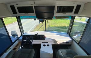 2002 Winnebago Sightseer 27C