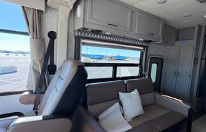 MEET THOR, OUR HIGH CLASS RV FOR 8