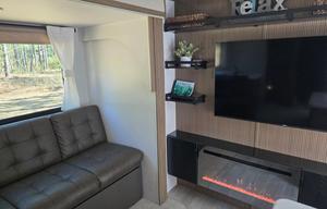 Family friendly with spacious private bunkroom!