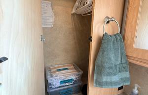 2007 Winnebago Navion 23H