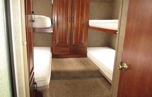 2017 31' Sunseeker 3100SS