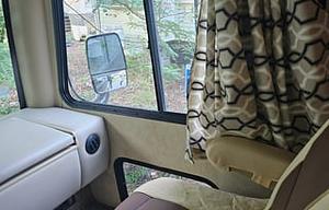 2012 ACE 29 1 RV rental photo 6