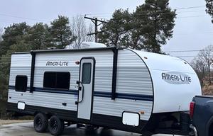 Family bunkhouse 2022 Gulf Stream Ameri-Lite 248BH