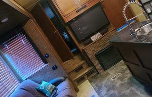 Vengeance Toyhauler Sleeps 7
