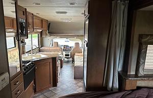 "The Chitty" 2015 Thor Chateau