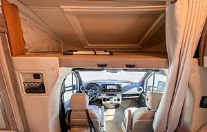 DELANO - Luxury Mini Coach for 2-4